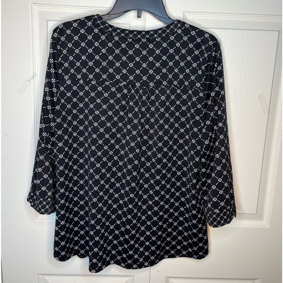 Large Croft & Barrow V-neck Blouse with 3/4 length sleeves - sz L - Picture 12 of 12